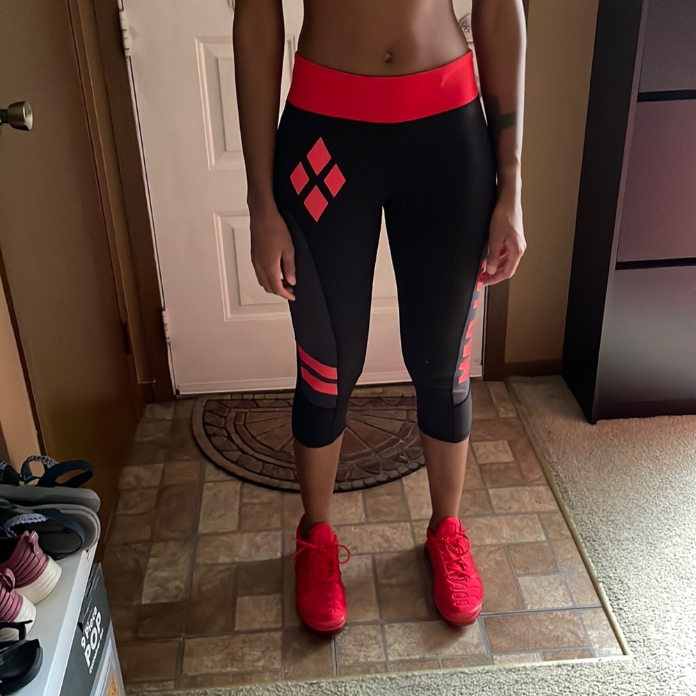 Black and red capri work out pants